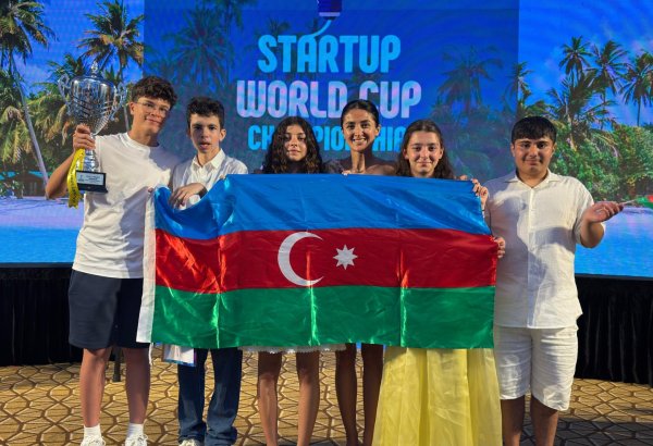 Miniboss Baku-nun tələbələri Startaplar üzrə Dünya Çempionatında qalibiyyət qazanıb (FOTO/VİDEO)