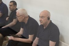 Ermənistan silahlı qüvvələrinin azərbaycanlıları əsir götürərkən işgəncə vermələrini əks etdirən videokadrlar məhkəmədə nümayiş etdirilib (FOTO)