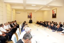 Xaçmaz Rayon icra Hakimiyyətində müşavirə keçirilib (FOTO)