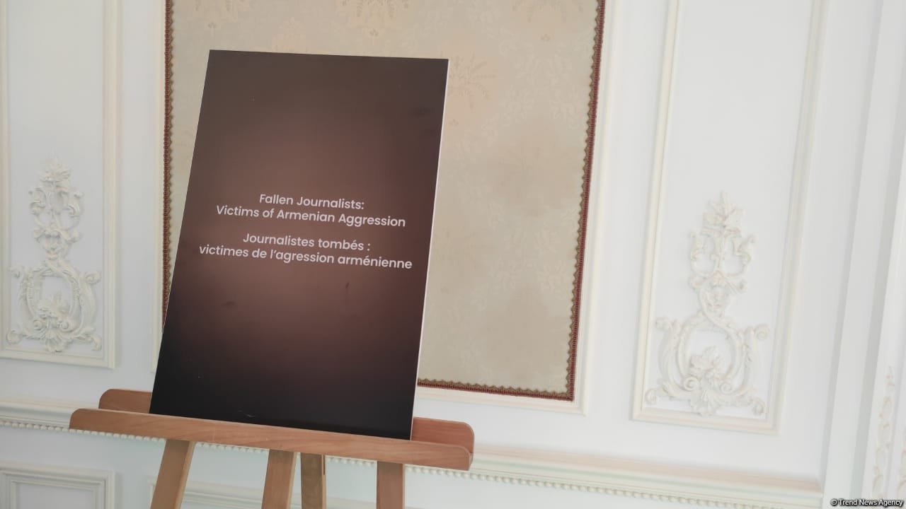 Baku Network Parisdə ilk dəfə olaraq erməni təcavüzü nəticəsində həlak olmuş azərbaycanlı jurnalistlərlə bağlı məsələ qaldırıb (FOTO/VİDEO)
