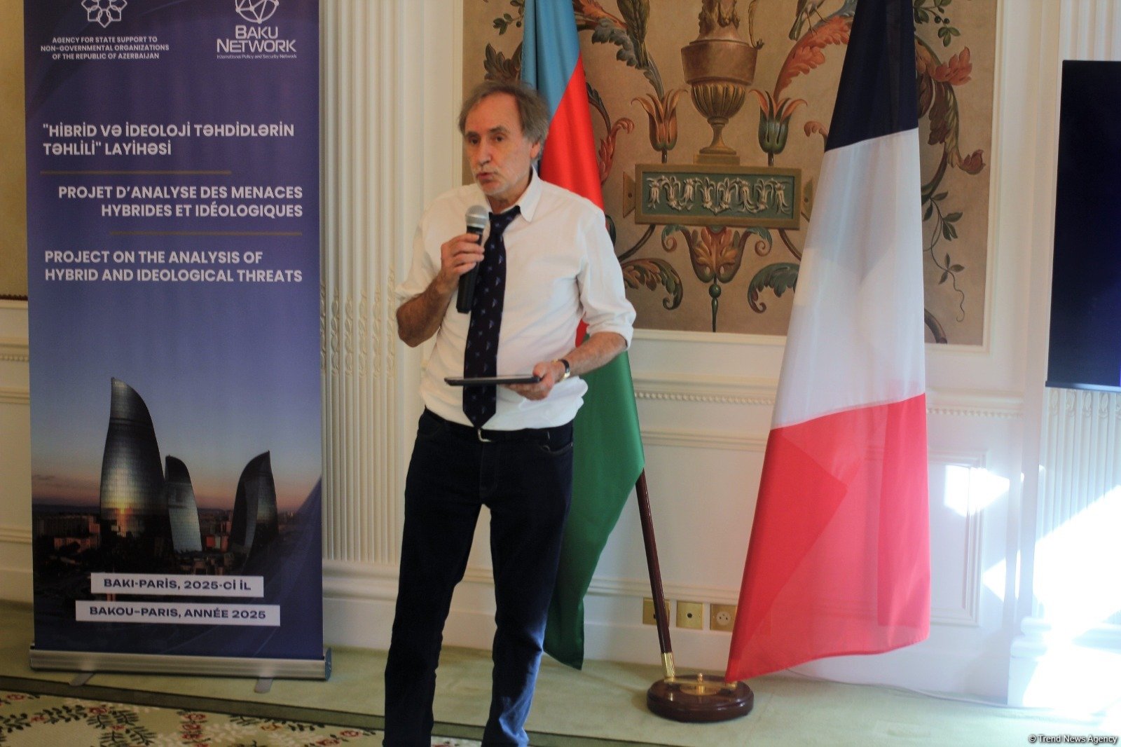 Baku Network Parisdə ilk dəfə olaraq erməni təcavüzü nəticəsində həlak olmuş azərbaycanlı jurnalistlərlə bağlı məsələ qaldırıb (FOTO/VİDEO)