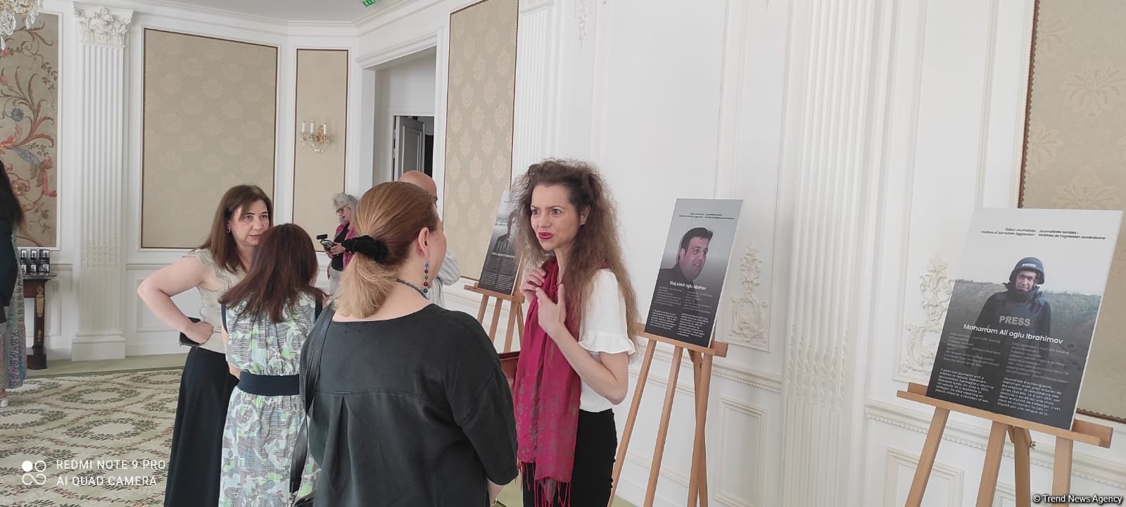 Baku Network Parisdə ilk dəfə olaraq erməni təcavüzü nəticəsində həlak olmuş azərbaycanlı jurnalistlərlə bağlı məsələ qaldırıb (FOTO/VİDEO)