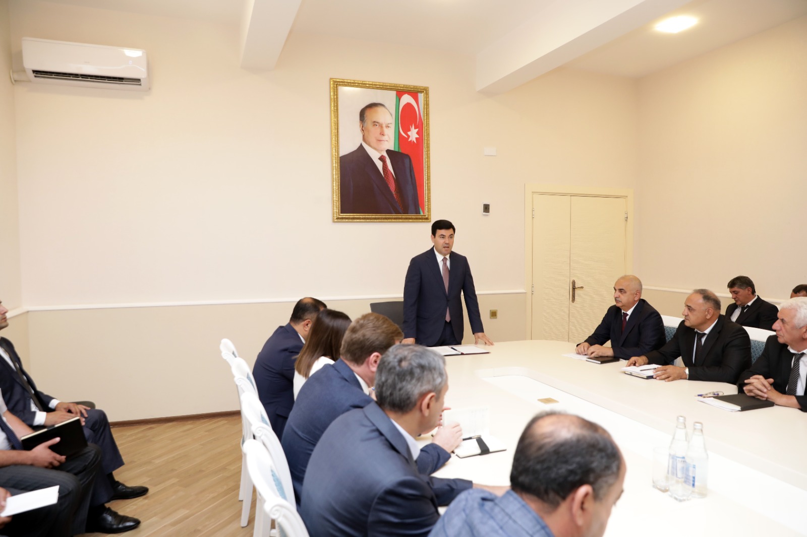 Xaçmaz Rayon icra Hakimiyyətində müşavirə keçirilib (FOTO)
