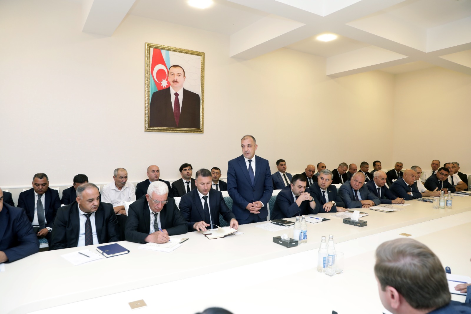 Xaçmaz Rayon icra Hakimiyyətində müşavirə keçirilib (FOTO)