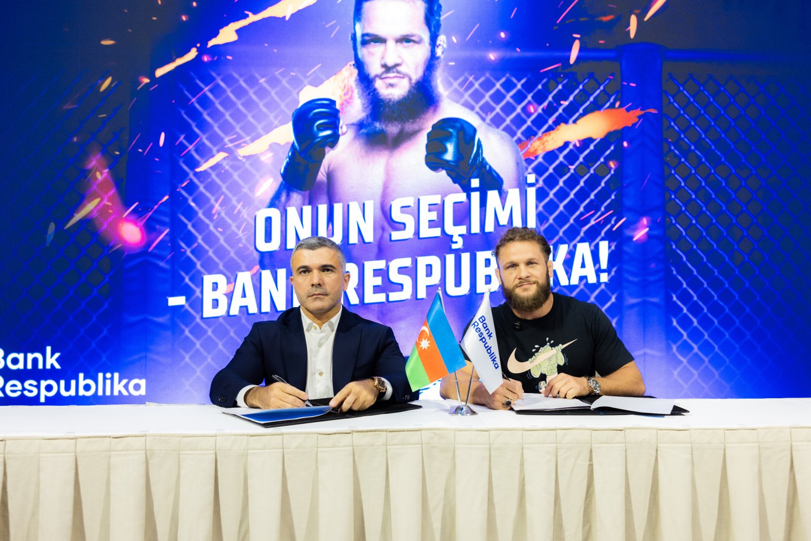 Bank Respublika və UFC ulduzu Rafael Fiziev arasında əməkdaşlıq sazişi imzalandı (FOTO)