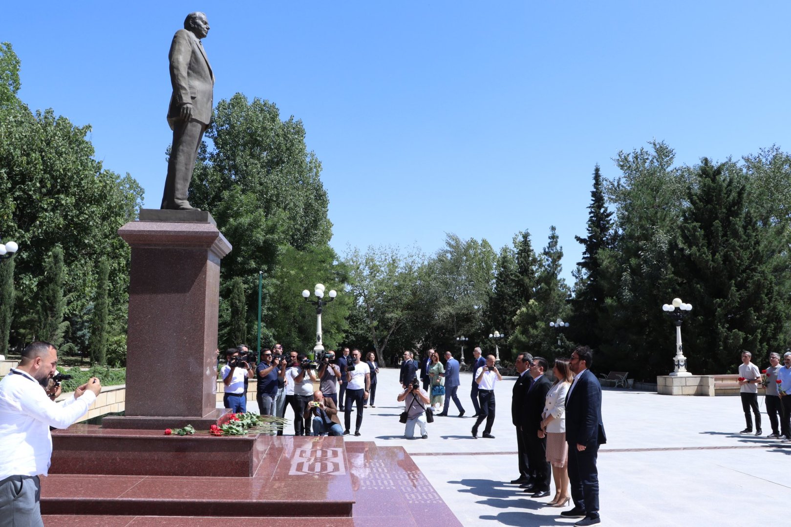 Şamaxıda “Müasir informasiya məkanı və dini etiqad azadlığı” mövzusunda konfrans keçirilir (FOTO)