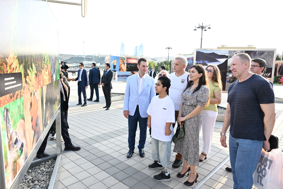 Heydər Əliyev Fondunun vitse-prezidenti Leyla Əliyeva Azərbaycanda təbiətin mühafizəsinin 100 illiyinə həsr olunmuş fotosərginin açılışında iştirak edib (FOTO)
