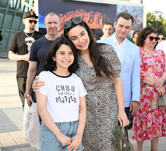Heydər Əliyev Fondunun vitse-prezidenti Leyla Əliyeva Azərbaycanda təbiətin mühafizəsinin 100 illiyinə həsr olunmuş fotosərginin açılışında iştirak edib (FOTO)
