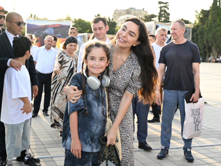 Heydər Əliyev Fondunun vitse-prezidenti Leyla Əliyeva Azərbaycanda təbiətin mühafizəsinin 100 illiyinə həsr olunmuş fotosərginin açılışında iştirak edib (FOTO)