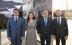 Heydər Əliyev Fondunun vitse-prezidenti Leyla Əliyeva Azərbaycanda təbiətin mühafizəsinin 100 illiyinə həsr olunmuş fotosərginin açılışında iştirak edib (FOTO)