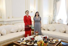 Heydər Əliyev Fondunun vitse-prezidenti Leyla Əliyeva Türkmənistan Xalq Məsləhəti sədrinin qızı Oquldjaxan Atabayeva ilə görüşüb (FOTO)