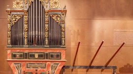 Ulviyya Mahmud Barselona Musiqi Muzeyinə Azərbaycan kamançasını hədiyyə edib (FOTO)