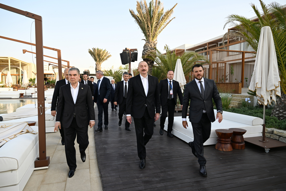 Prezident İlham Əliyev və Türkmənistan Xalq Məsləhətinin sədri Qurbanqulu Berdiməhəmmədov “Sea Breeze”də olublar (FOTO/VİDEO)