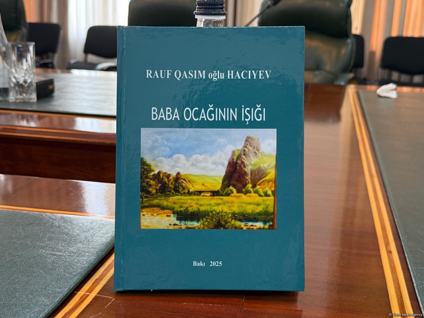 Rauf Hacıyevin Əbdülmənaf Hacıyev haqqında yazdığı “Baba ocağının işığı” kitabının təqdimat mərasimi keçirilib (FOTO)