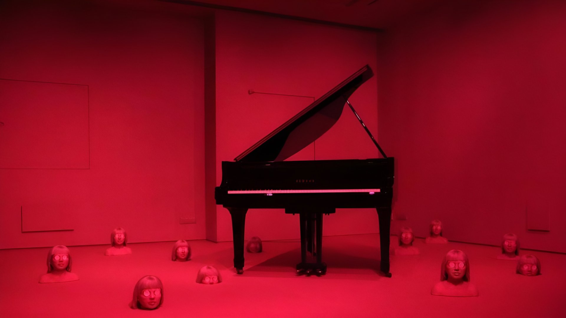 Ulviyya Mahmud Barselona Musiqi Muzeyinə Azərbaycan kamançasını hədiyyə edib (FOTO)