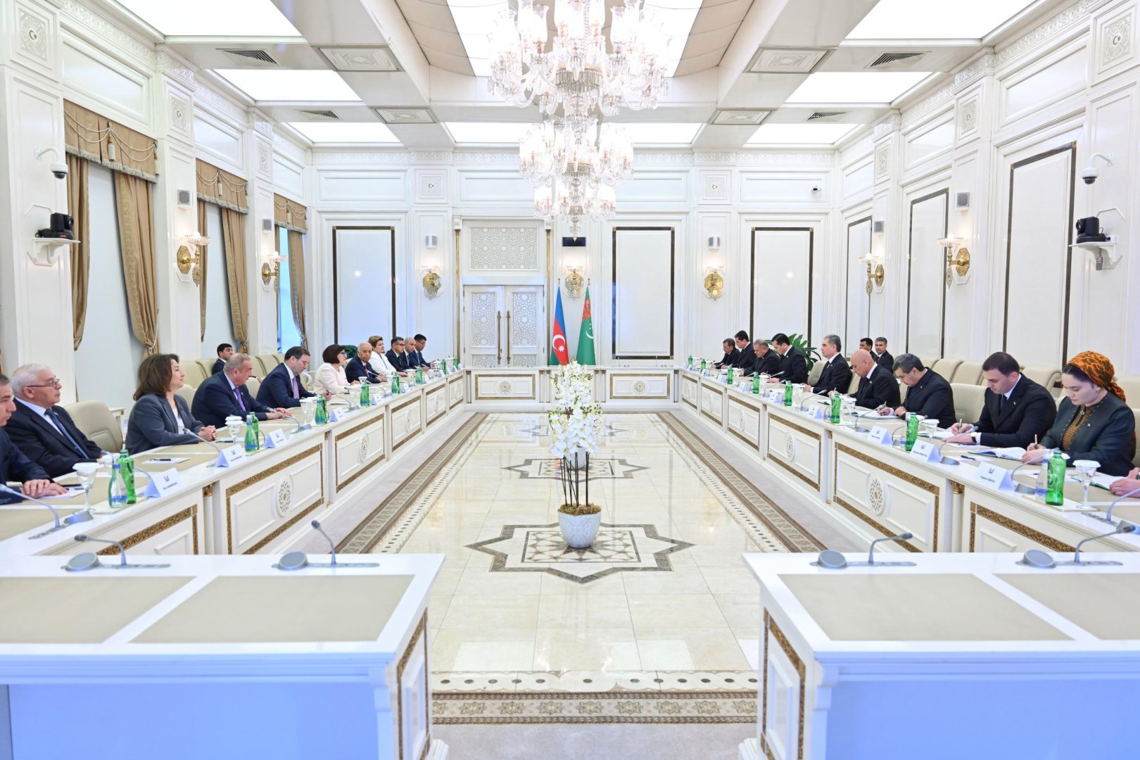 Azərbaycan-Türkmənistan siyasi, iqtisadi, ticarət, humanitar əməkdaşlıq sahələri müzakirə edilib (FOTO)