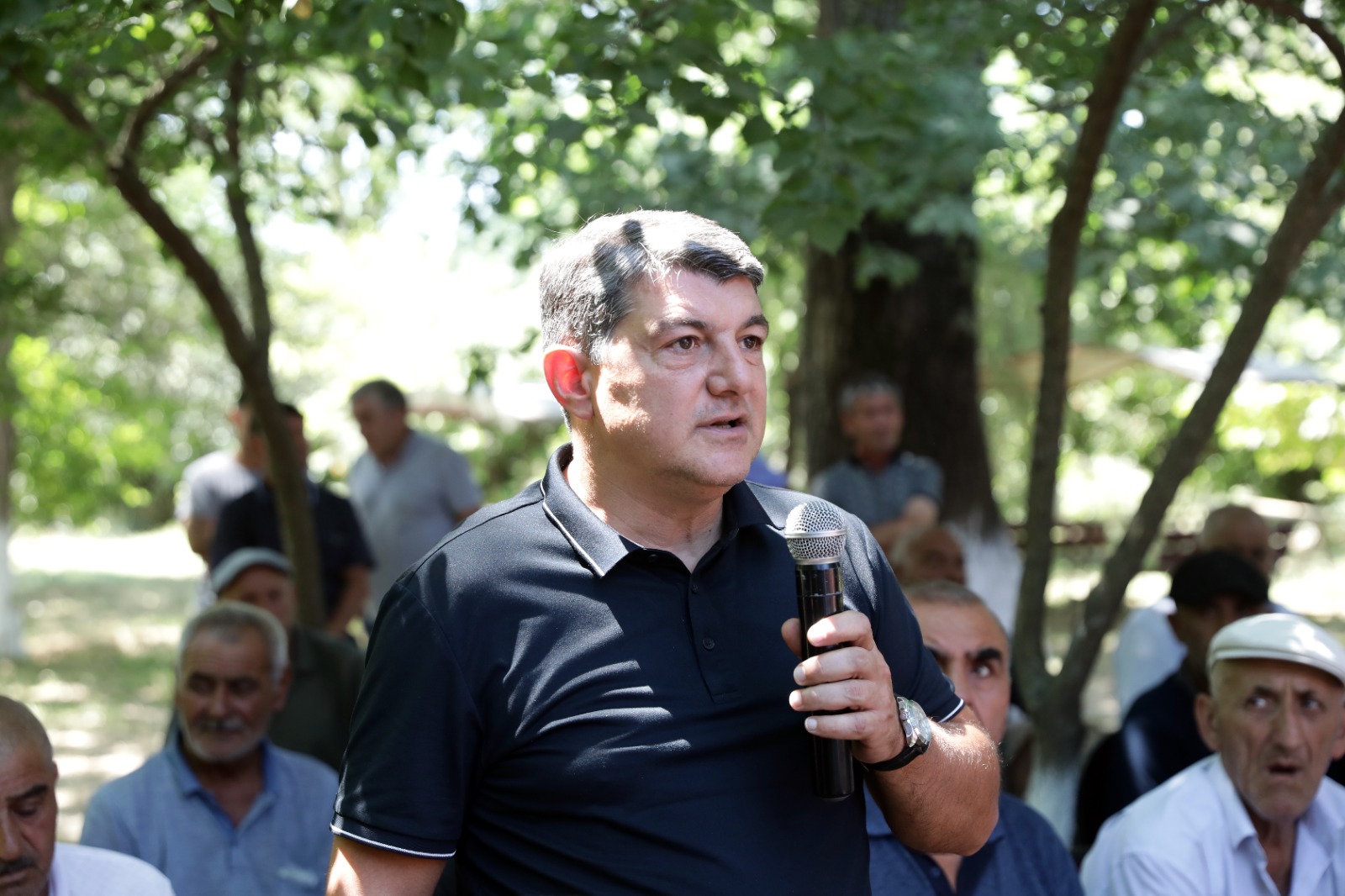 Xaçmazın Çarxı kəndində növbəti səyyar qəbul keçirilib (FOTO)