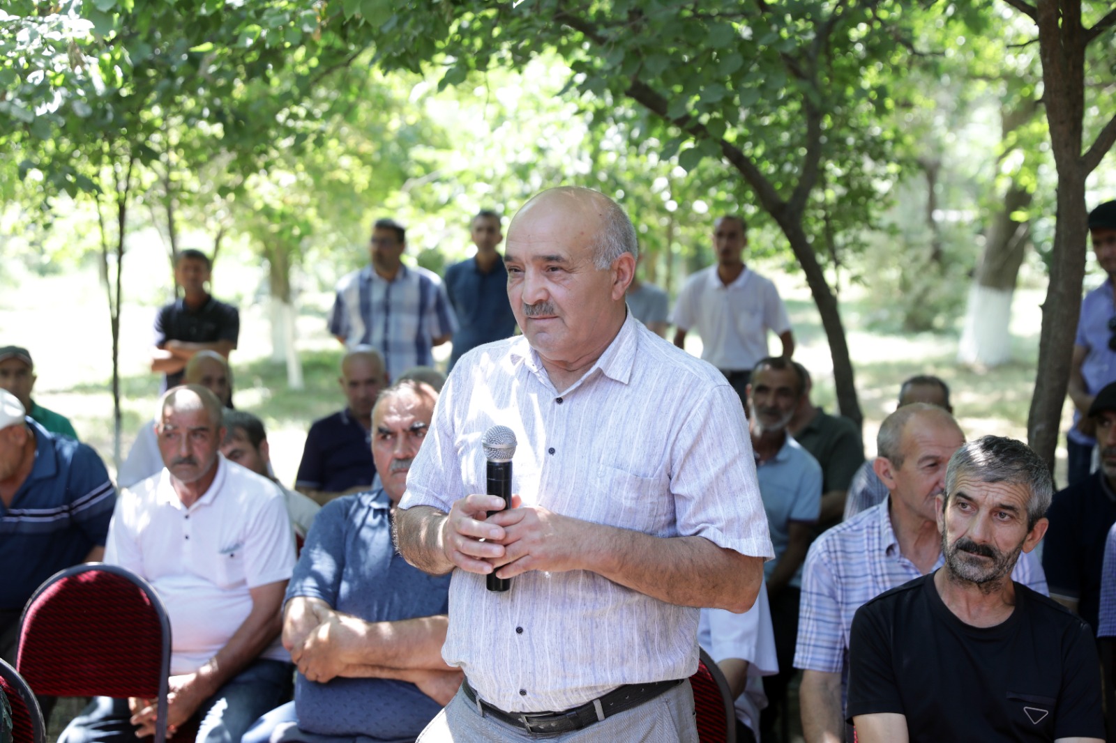 Xaçmazın Çarxı kəndində növbəti səyyar qəbul keçirilib (FOTO)