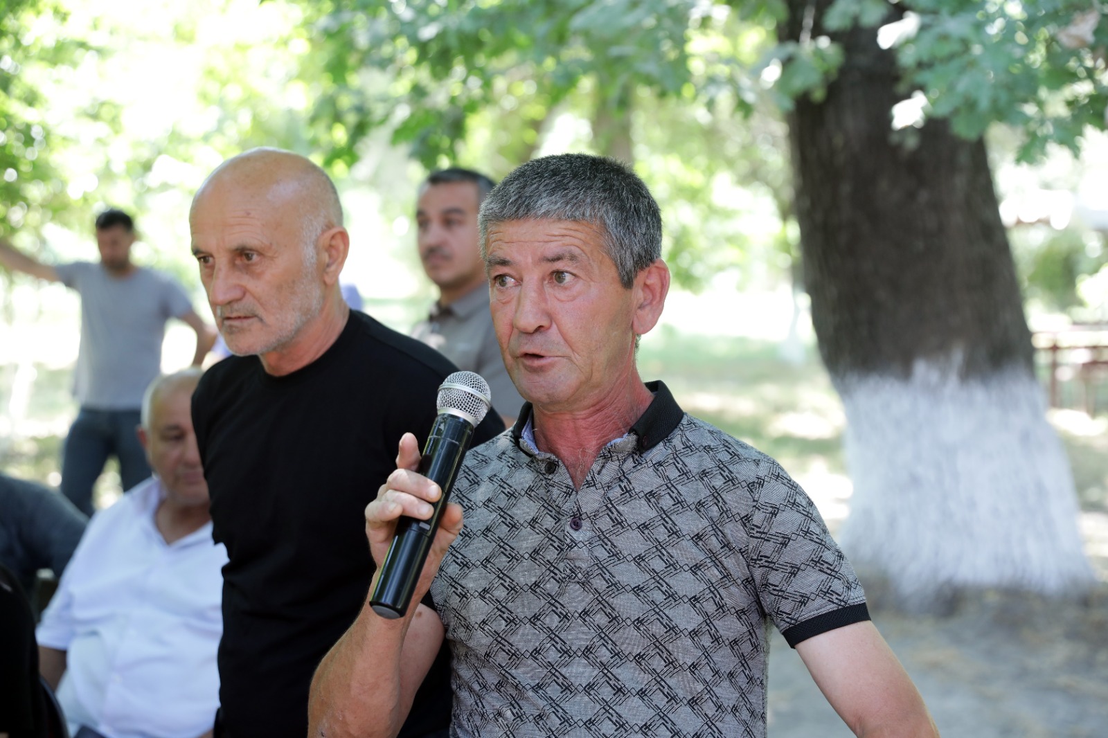 Xaçmazın Çarxı kəndində növbəti səyyar qəbul keçirilib (FOTO)
