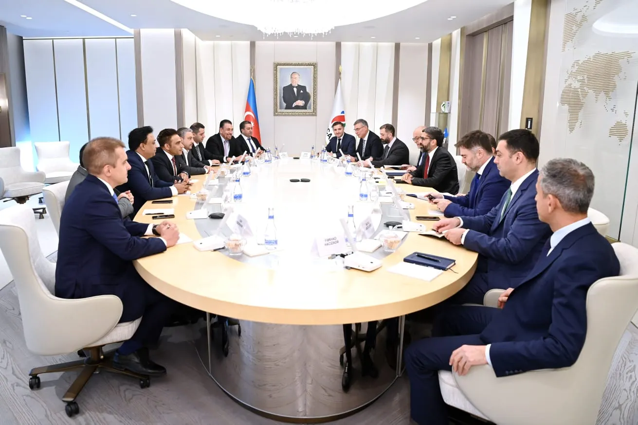 SOCAR ilə BƏƏ şirkəti arasında ağıllı qaz şəbəkəsilə bağlı müqavilə imzalanıb (FOTO)