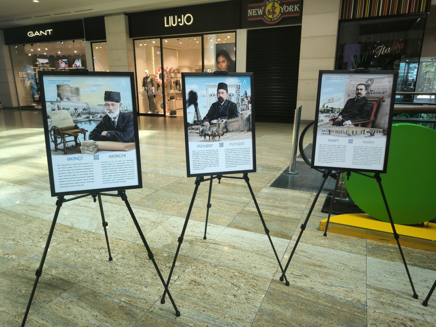 “Azərsun Holdinq” Mətbuatın 150 illiyi ilə bağlı sərgi təşkil edib (FOTO)