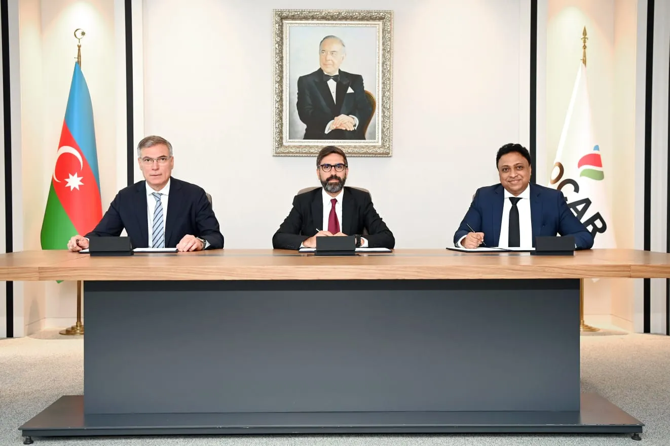 SOCAR ilə BƏƏ şirkəti arasında ağıllı qaz şəbəkəsilə bağlı müqavilə imzalanıb (FOTO)