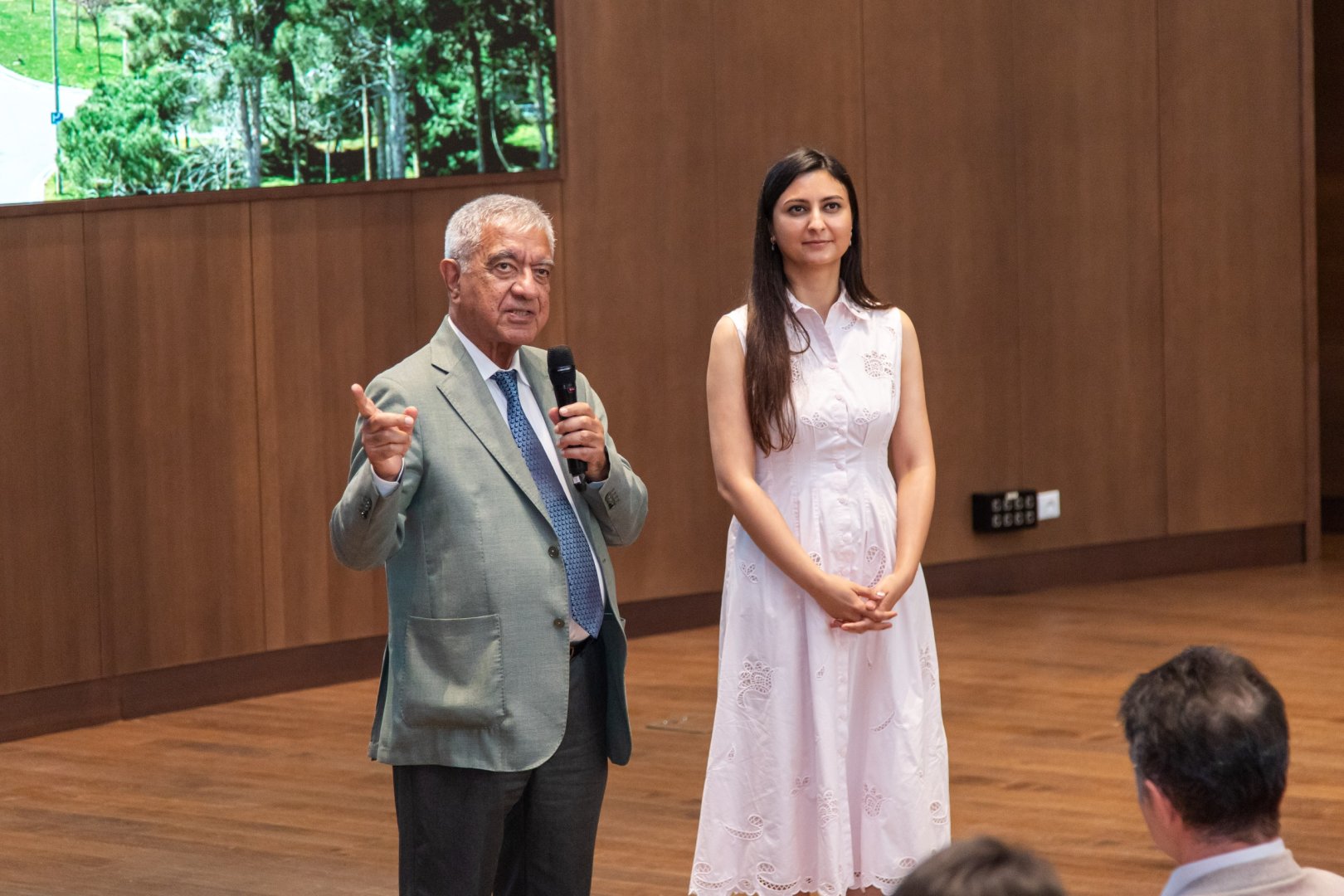 ADA Universiteti dövlət sifarişli yerlərə tələbə qəbuluna başlayır (FOTO)