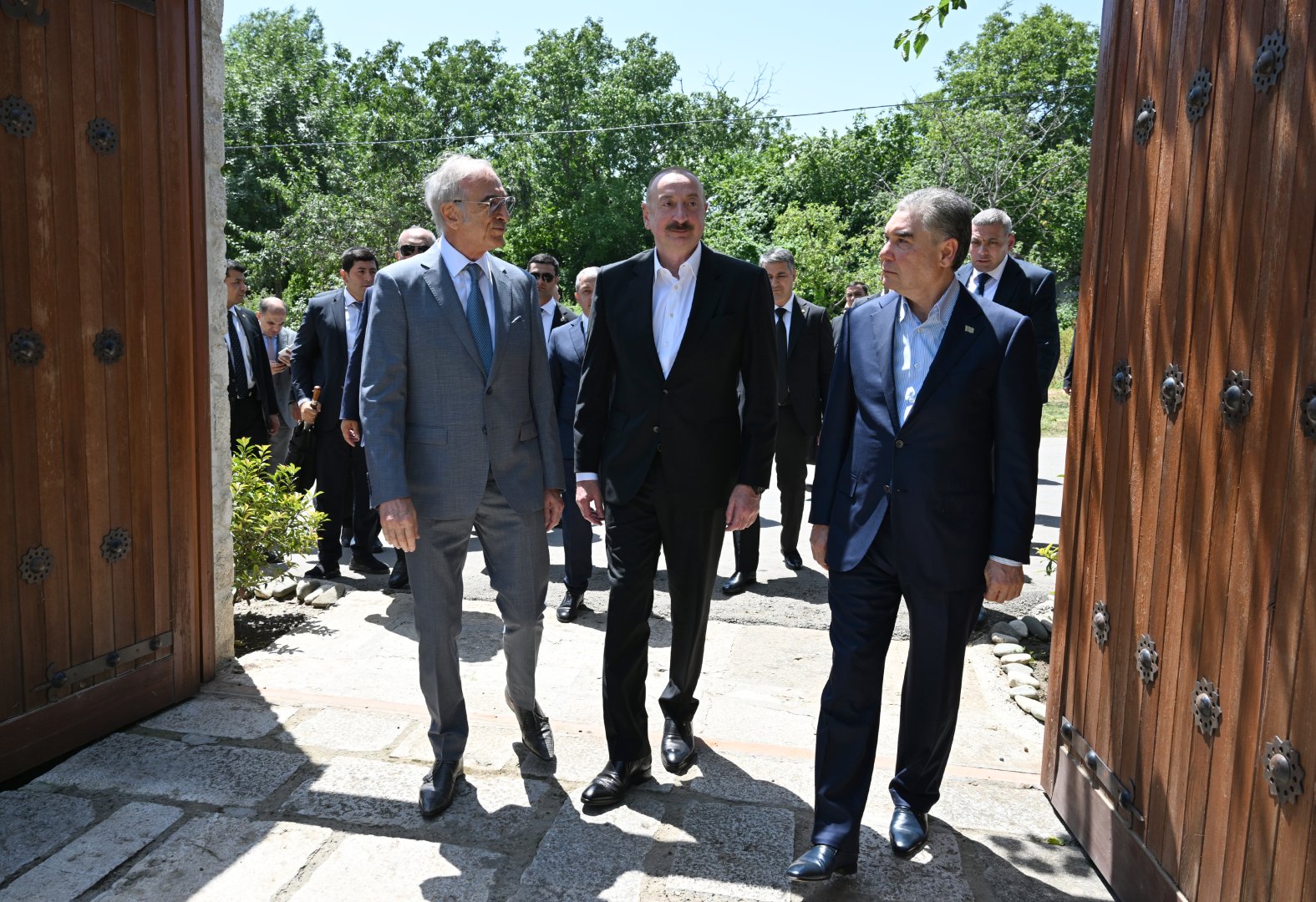 Prezident İlham Əliyev və Türkmənistan Xalq Məsləhətinin sədri Şuşada Bülbülün ev-muzeyində olublar (FOTO)