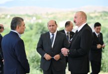 Prezident İlham Əliyev və Türkmənistan Xalq Məsləhətinin sədri Qurbanqulu Berdiməhəmmədov Füzuli şəhərinin dağıdılmış yerlərinə baxıblar (FOTO/VİDEO)