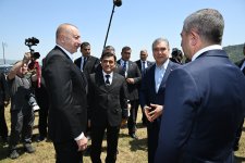 Prezident İlham Əliyev Qurbanqulu Berdiməhəmmədova Cıdır düzündə “Dostluq” adlı Qarabağ atı hədiyyə edib (FOTO)