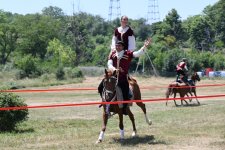 Prezident İlham Əliyev Qurbanqulu Berdiməhəmmədova Cıdır düzündə “Dostluq” adlı Qarabağ atı hədiyyə edib (FOTO)