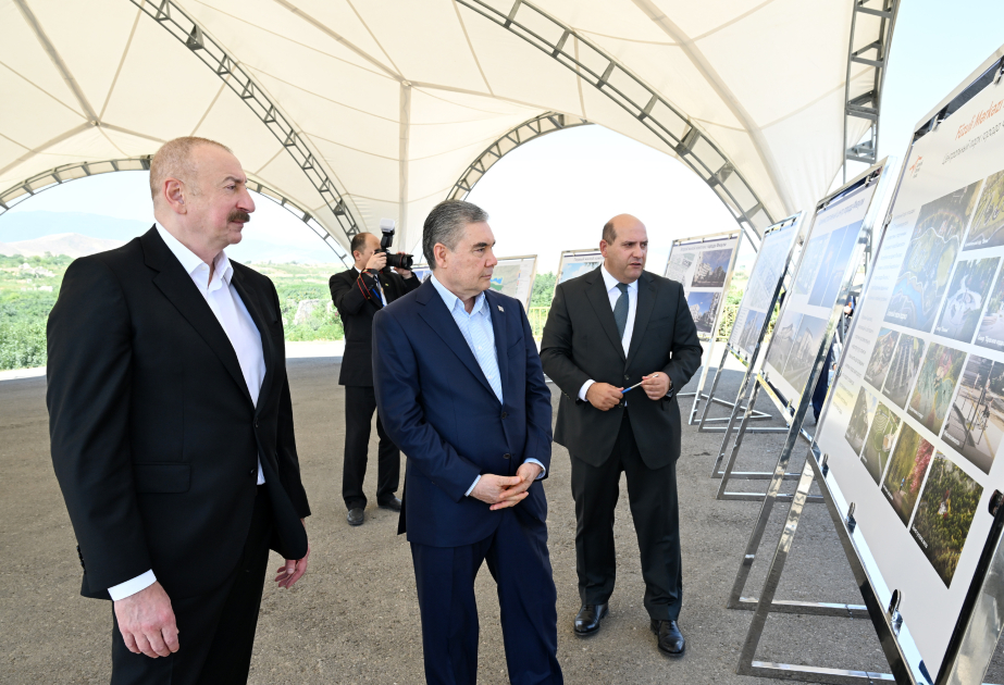 Prezident İlham Əliyev və Türkmənistan Xalq Məsləhətinin sədri Qurbanqulu Berdiməhəmmədov Füzuli şəhərinin dağıdılmış yerlərinə baxıblar (FOTO/VİDEO)