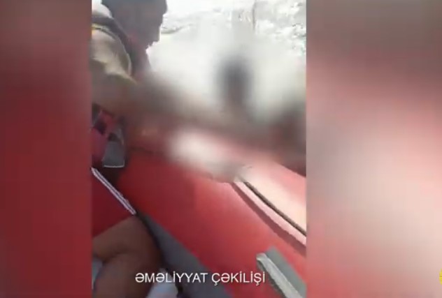 Dənizdə batmaq təhlükəsi ilə üzləşənlər son anda xilas edildi (VİDEO)