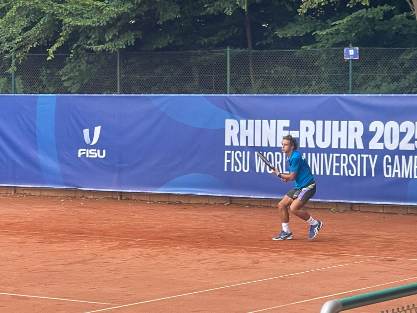 Azərbaycan tennisçisi 1/16 finala yüksəlib - Universiada