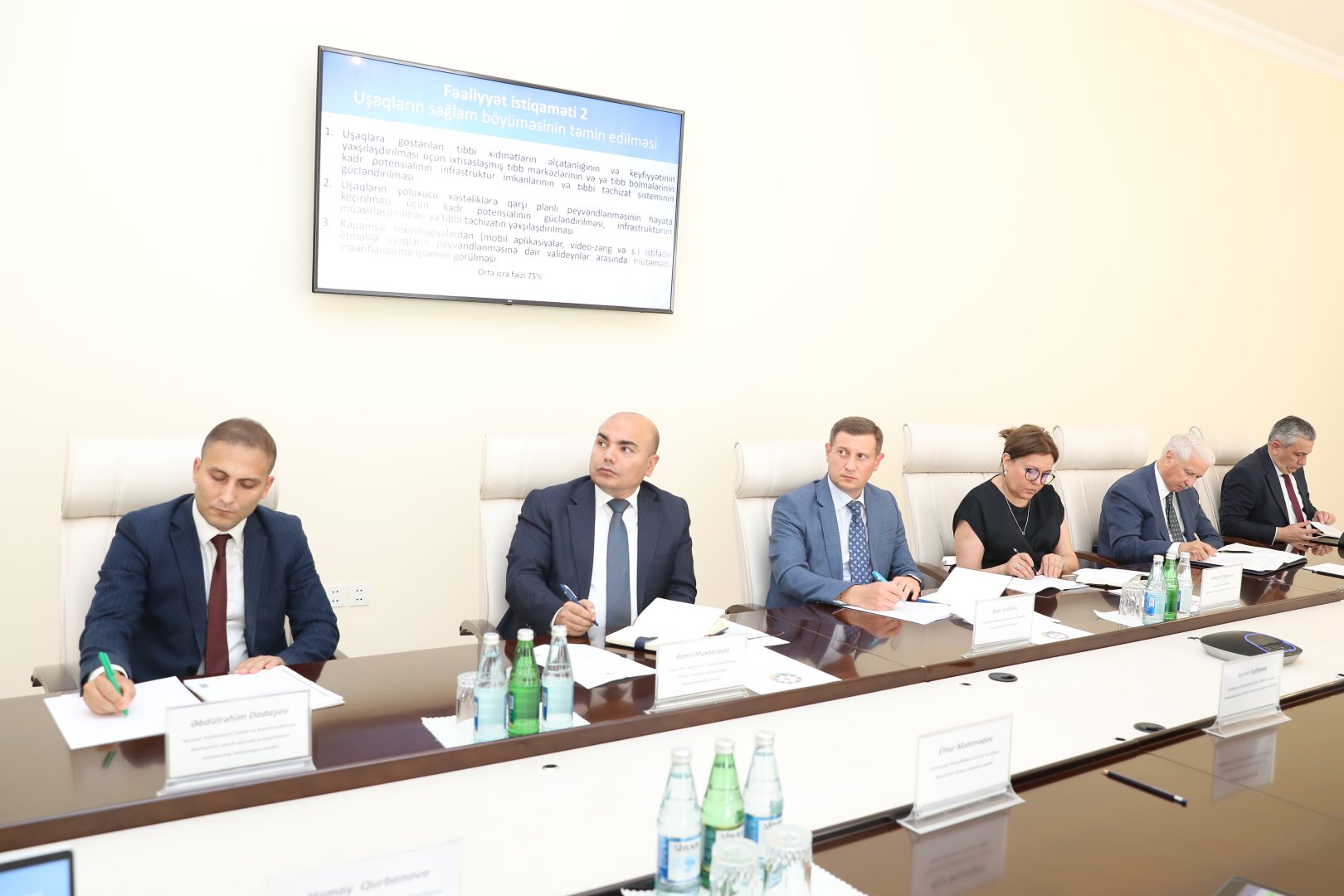 Səhiyyə Nazirliyində “Sağlam həyat tərzi” işçi qrupunun fəaliyyətinə start verildi (FOTO)