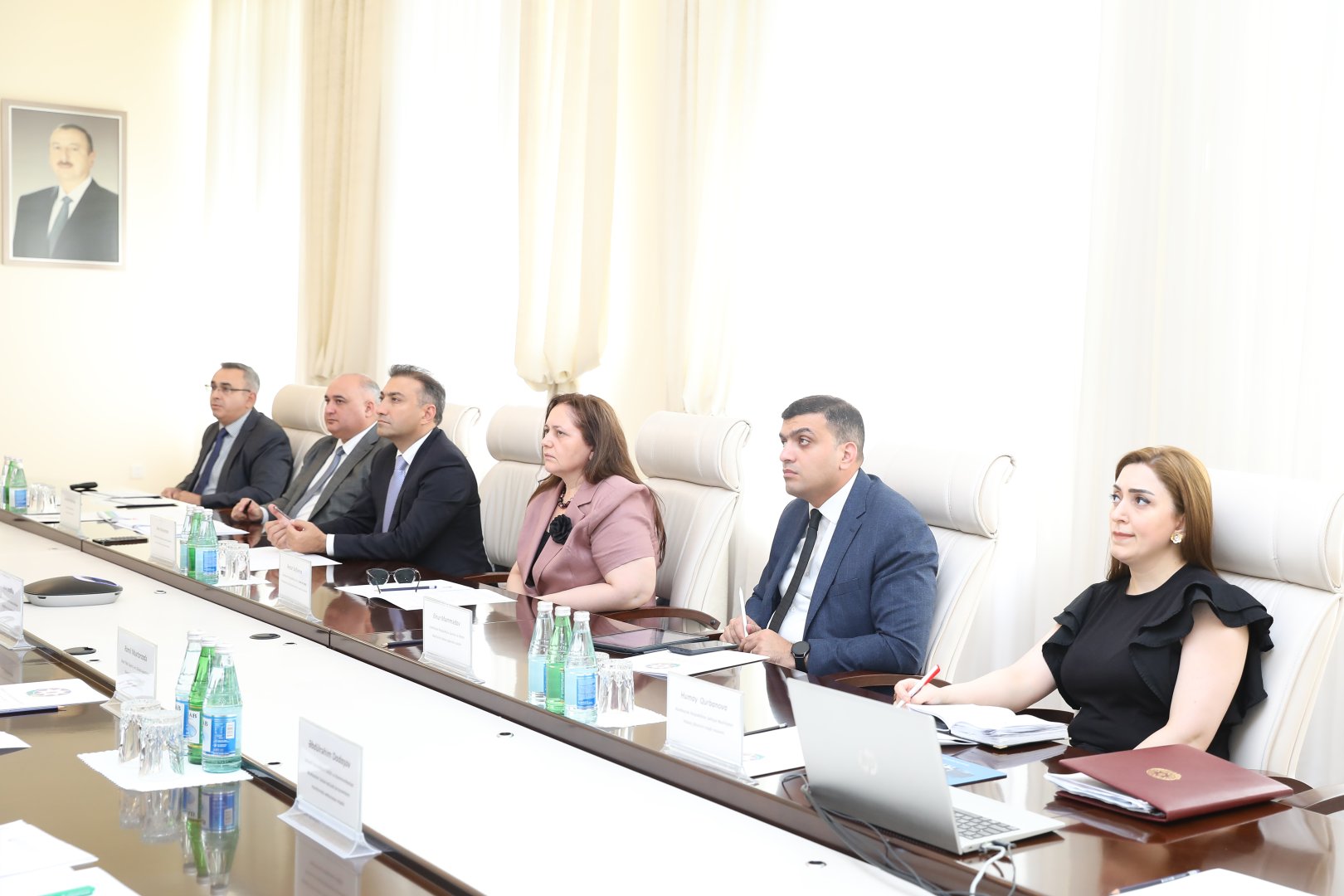 Səhiyyə Nazirliyində “Sağlam həyat tərzi” işçi qrupunun fəaliyyətinə start verildi (FOTO)