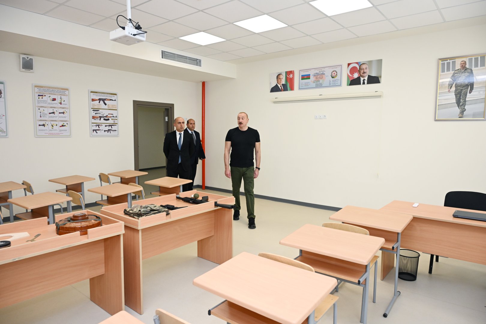 Prezident İlham Əliyev Ağdam şəhər 1 nömrəli tam orta məktəbin binasının açılışında iştirak edib (FOTO)