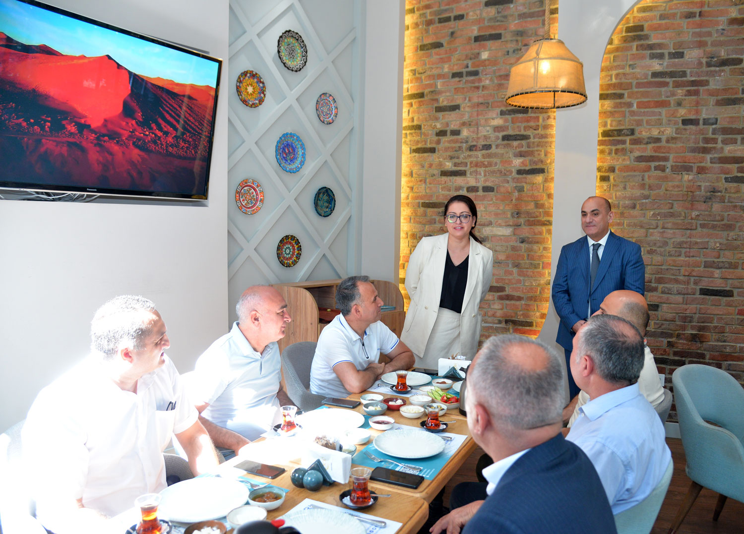 Bakı Şəhəri üzrə Təhsil İdarəsi media nümayəndələri ilə görüş keçirib (FOTO)