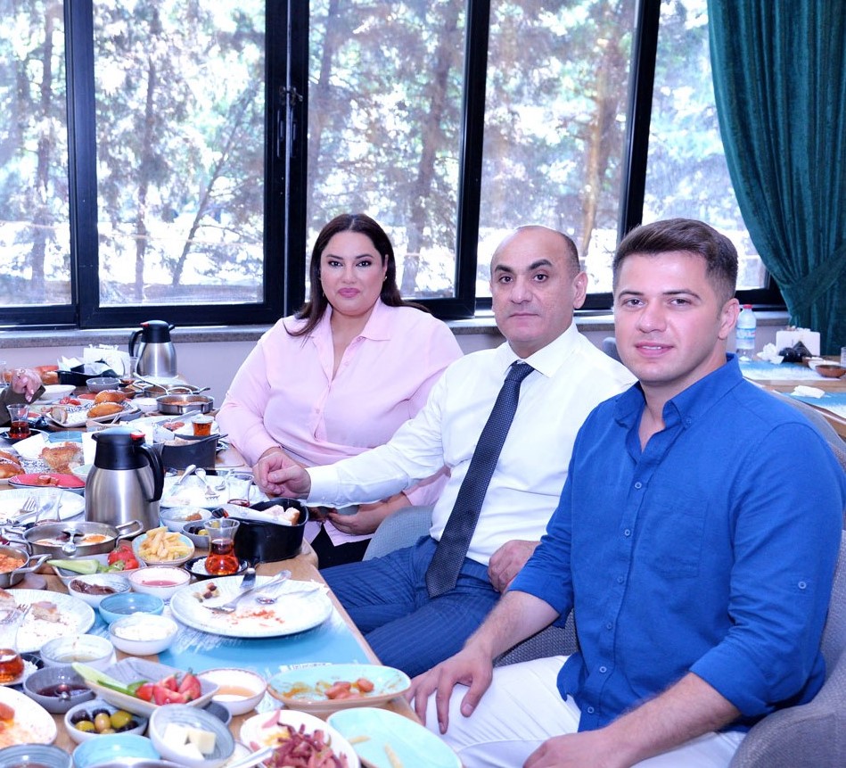Bakı Şəhəri üzrə Təhsil İdarəsi media nümayəndələri ilə görüş keçirib (FOTO)