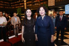Heydər Əliyev Fondunun vitse-prezidenti Leyla Əliyeva Bakı Kitab Mərkəzində “Tanımadığımız Konfutsi” adlı gecədə iştirak edib (FOTO)