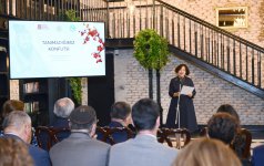 Heydər Əliyev Fondunun vitse-prezidenti Leyla Əliyeva Bakı Kitab Mərkəzində “Tanımadığımız Konfutsi” adlı gecədə iştirak edib (FOTO)