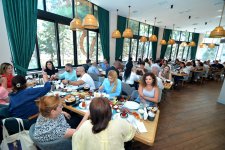 Bakı Şəhəri üzrə Təhsil İdarəsi media nümayəndələri ilə görüş keçirib (FOTO)