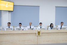 Ermənistan silahlı qüvvələrinin qalıqları və qeyri-qanuni erməni silahlı dəstələrinin törətdiyi təxribatlar nəticəsində zərər çəkmiş şəxslər məhkəmədə ifadə veriblər (FOTO)