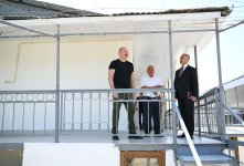 Prezident İlham Əliyev Xocalının Təzəbinə kəndində görülən işlərlə tanış olub (FOTO)
