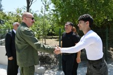 Prezident İlham Əliyev Xocalının Xanyurdu kəndində olub, kəndə köçən bir qrup sakinlə görüşüb (FOTO) (YENİLƏNİB)