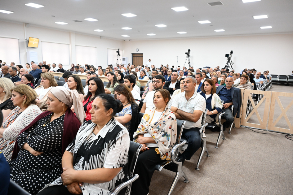 Ermənistan silahlı qüvvələrinin qalıqları və qeyri-qanuni erməni silahlı dəstələrinin törətdiyi təxribatlar nəticəsində zərər çəkmiş şəxslər məhkəmədə ifadə veriblər (FOTO)