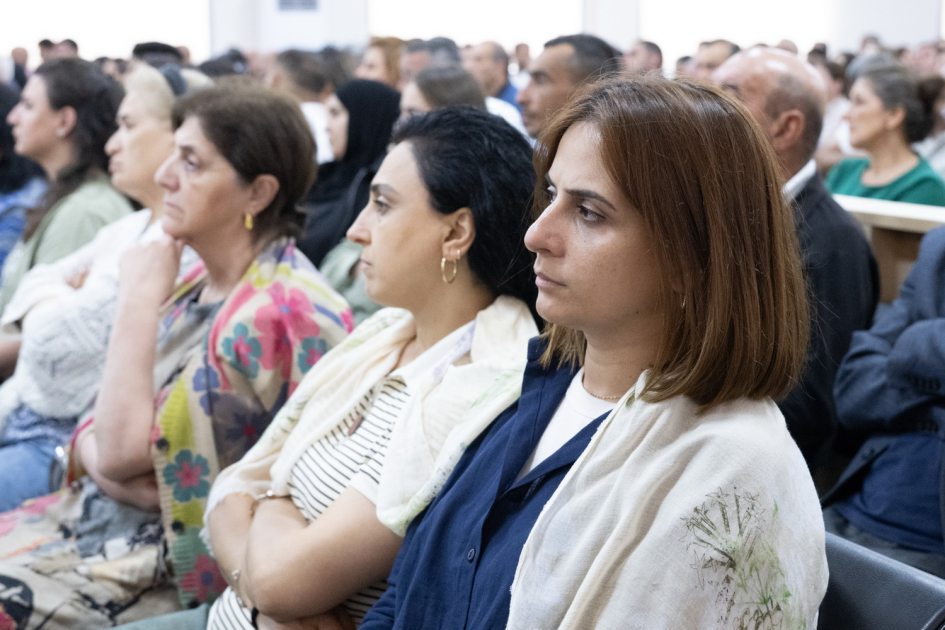 Ermənistan silahlı qüvvələrinin qalıqları və qeyri-qanuni erməni silahlı dəstələrinin törətdiyi təxribatlar nəticəsində zərər çəkmiş şəxslər məhkəmədə ifadə veriblər (FOTO)