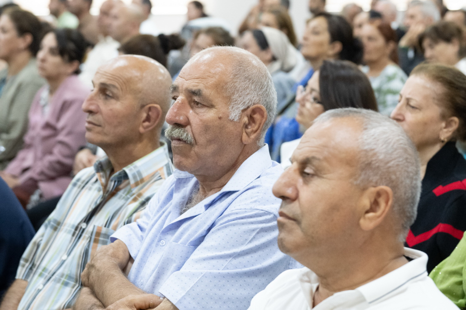 Ermənistan silahlı qüvvələrinin qalıqları və qeyri-qanuni erməni silahlı dəstələrinin törətdiyi təxribatlar nəticəsində zərər çəkmiş şəxslər məhkəmədə ifadə veriblər (FOTO)