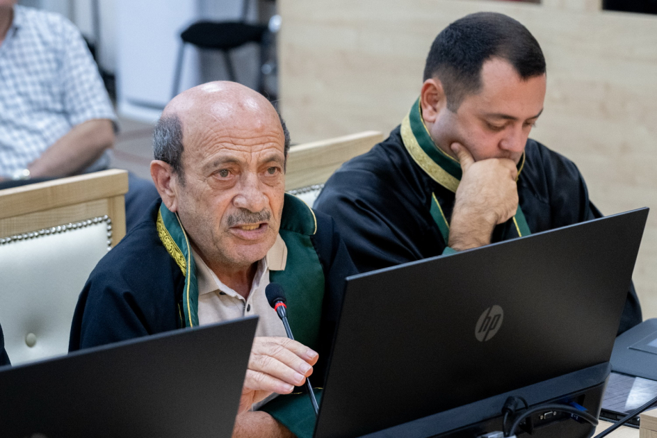 Ermənistan silahlı qüvvələrinin qalıqları və qeyri-qanuni erməni silahlı dəstələrinin törətdiyi təxribatlar nəticəsində zərər çəkmiş şəxslər məhkəmədə ifadə veriblər (FOTO)
