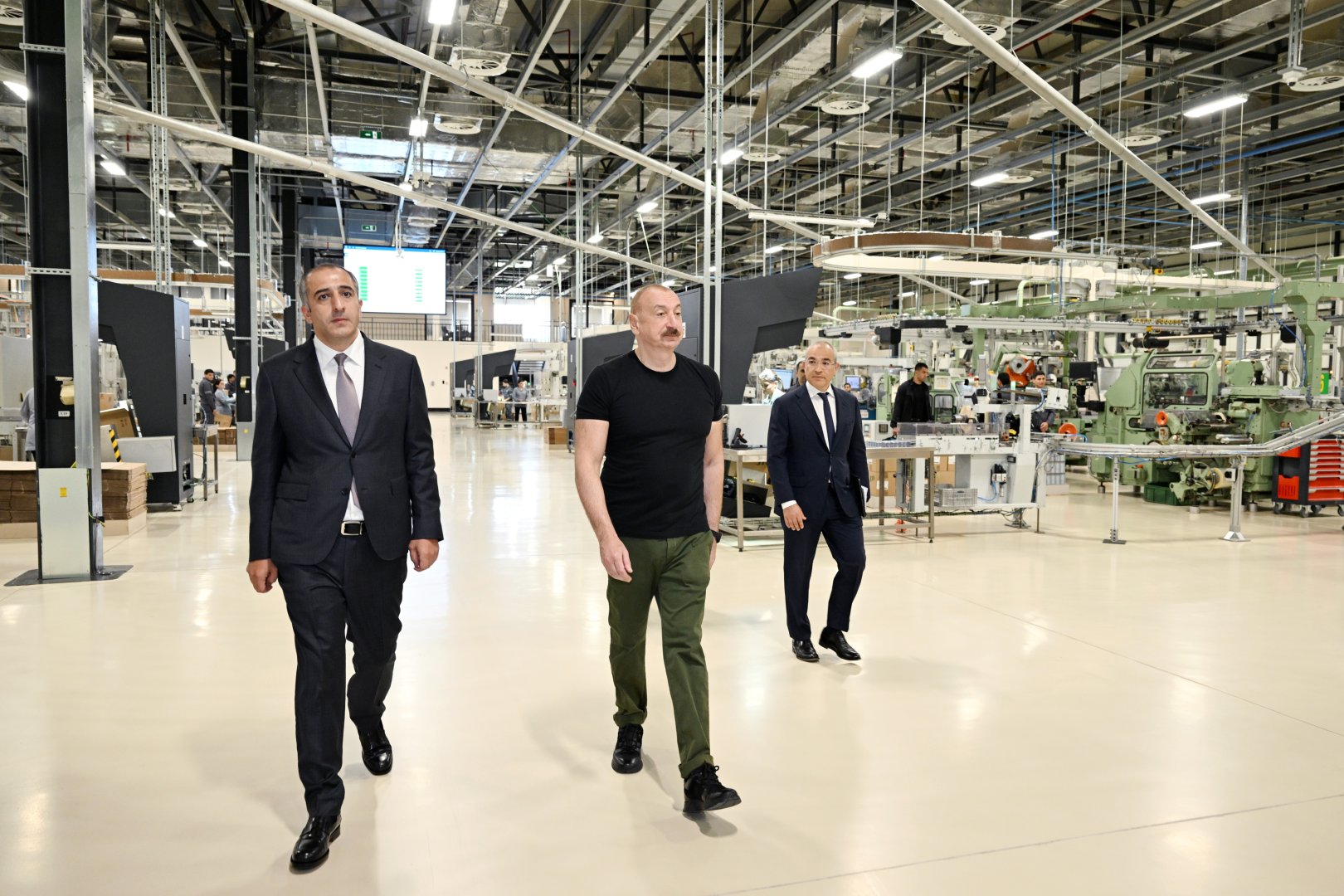 Prezident İlham Əliyev Ağdam Sənaye Parkında tütün məmulatlarının istehsalı müəssisəsinin açılışında iştirak edib (FOTO)